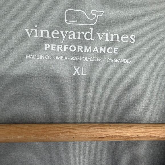 Vineyard Vines Shirt Performance Mens XL Gray Rustic Logo Outdoor Active Workout - Picture 4 of 7